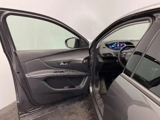 PEUGEOT 3008 II - voiture d'occasion - Photo 17