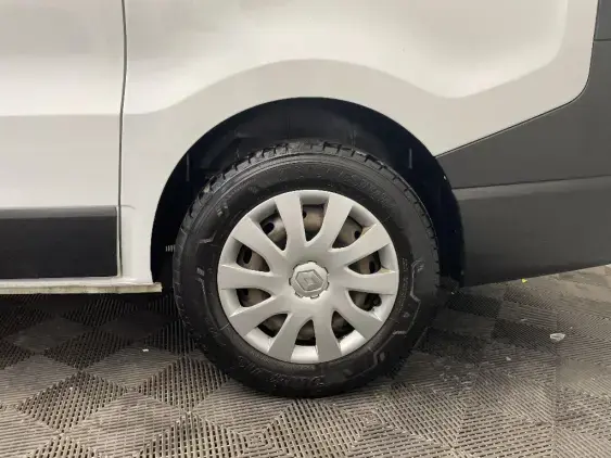 RENAULT TRAFIC FG III - voiture d'occasion - Photo 20