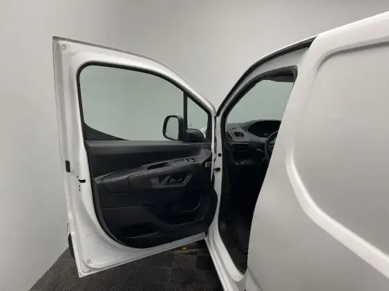 PEUGEOT PARTNER III - voiture d'occasion - Photo 17