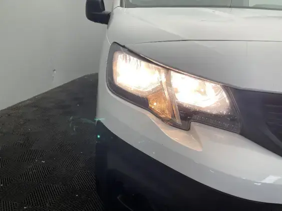 PEUGEOT PARTNER III - voiture d'occasion - Photo 19