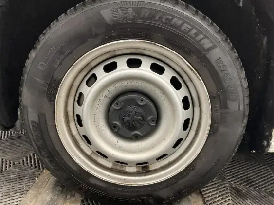 PEUGEOT PARTNER III - voiture d'occasion - Photo 20