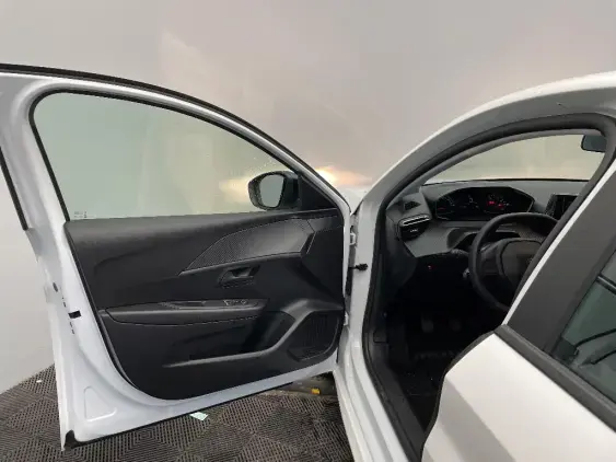 PEUGEOT 208 II - voiture d'occasion - Photo 16