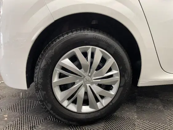 PEUGEOT 208 II - voiture d'occasion - Photo 21