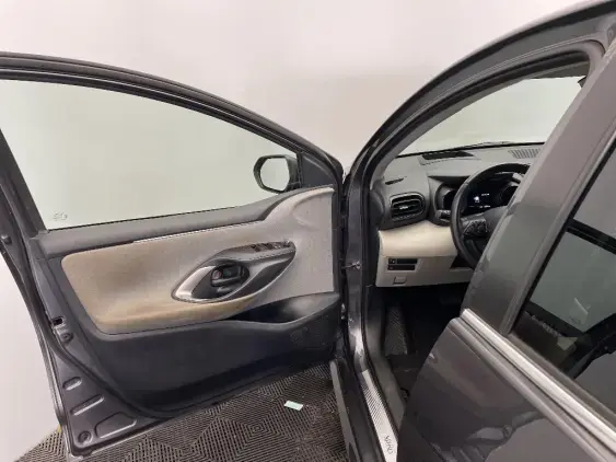 TOYOTA YARIS IV - voiture d'occasion - Photo 17