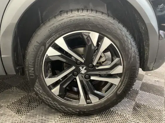 PEUGEOT 2008 II - voiture d'occasion - Photo 22