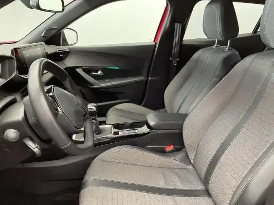 PEUGEOT 2008 II - voiture d'occasion - Photo 16