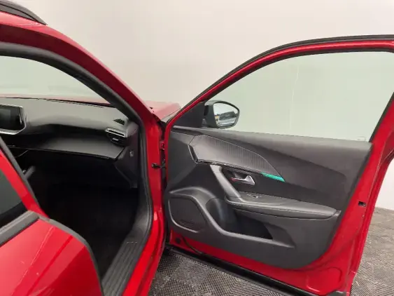 PEUGEOT 2008 II - voiture d'occasion - Photo 18