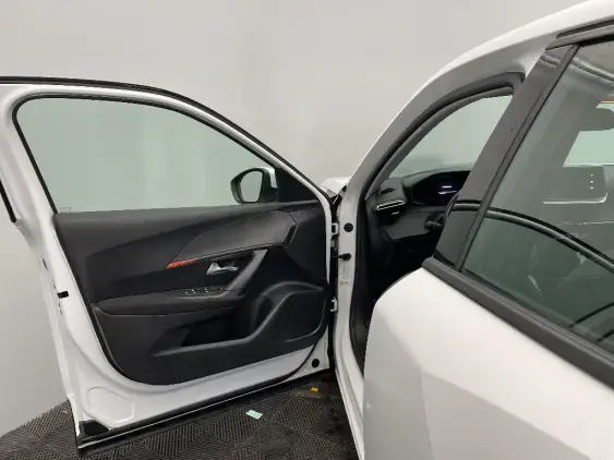 PEUGEOT 2008 - voiture d'occasion - Photo 18