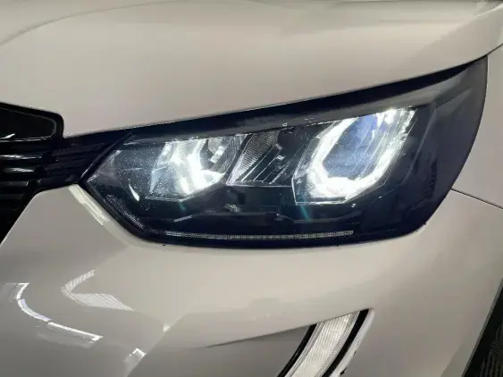 PEUGEOT 2008 - voiture d'occasion - Photo 20