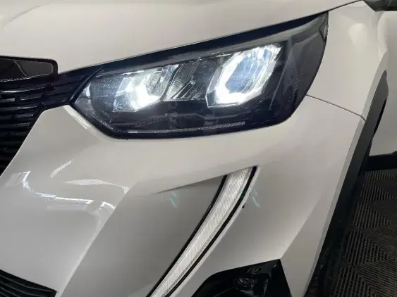 PEUGEOT 2008 II - voiture d'occasion - Photo 21