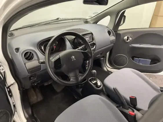 PEUGEOT ION - voiture d'occasion - Photo 16