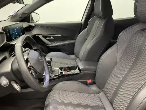 PEUGEOT 2008 II - voiture d'occasion - Photo 16