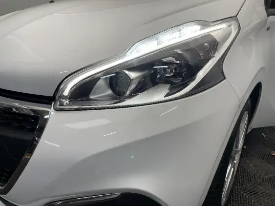 PEUGEOT 208 - voiture d'occasion - Photo 21