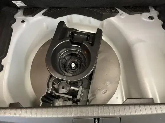 PEUGEOT 208 II - voiture d'occasion - Photo 16