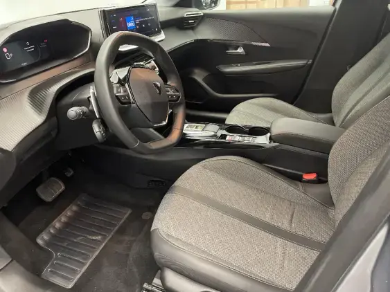 PEUGEOT 208 II - voiture d'occasion - Photo 17