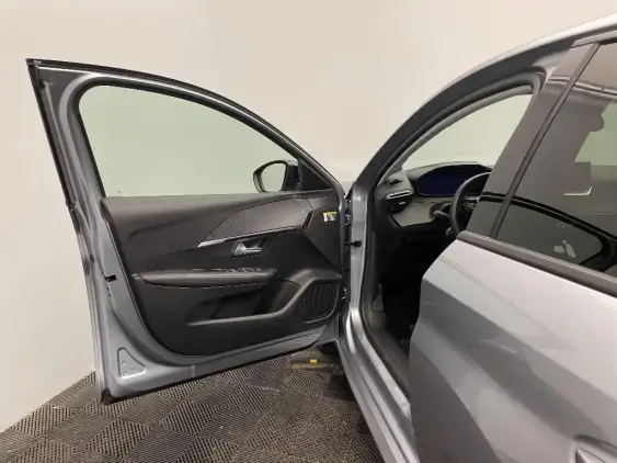 PEUGEOT 208 II - voiture d'occasion - Photo 18