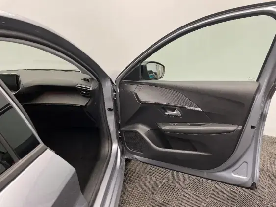 PEUGEOT 208 II - voiture d'occasion - Photo 19