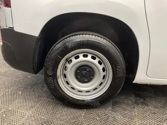 PEUGEOT PARTNER III - voiture d'occasion - Photo 21