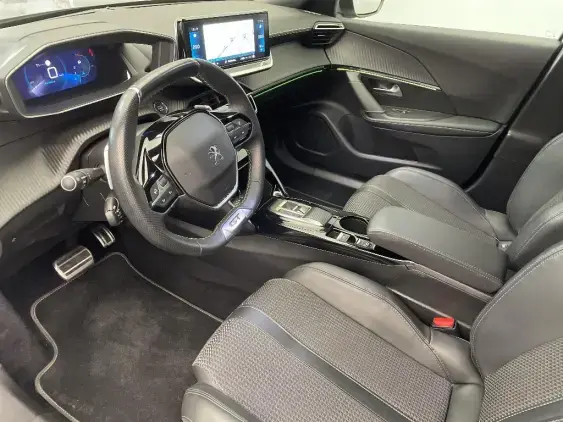 PEUGEOT 2008 II - voiture d'occasion - Photo 18