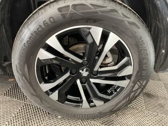 PEUGEOT 2008 II - voiture d'occasion - Photo 23