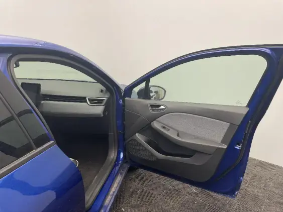 RENAULT CLIO V - voiture d'occasion - Photo 18