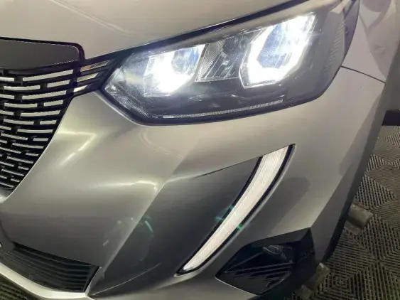 PEUGEOT 2008 II - voiture d'occasion - Photo 20