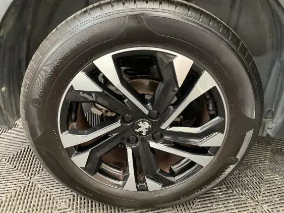 PEUGEOT 2008 II - voiture d'occasion - Photo 23