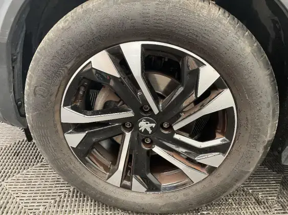 PEUGEOT 2008 II - voiture d'occasion - Photo 22