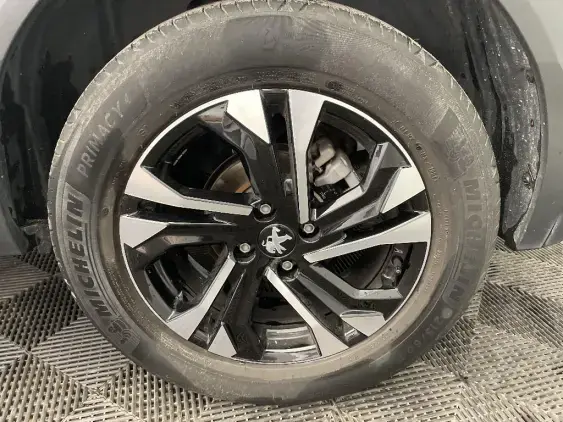 PEUGEOT 2008 II - voiture d'occasion - Photo 23