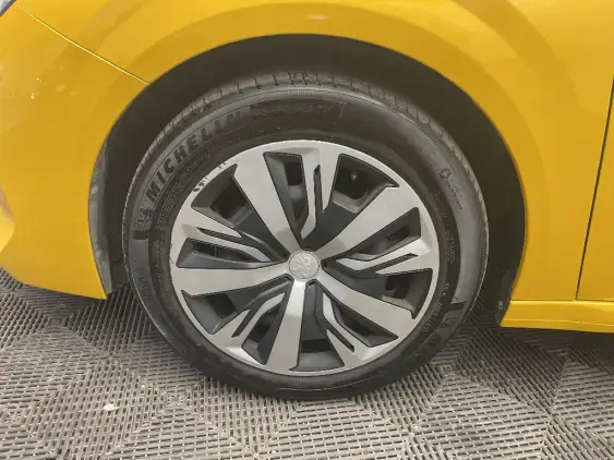 PEUGEOT 208 BUSINESS R II - voiture d'occasion - Photo 22