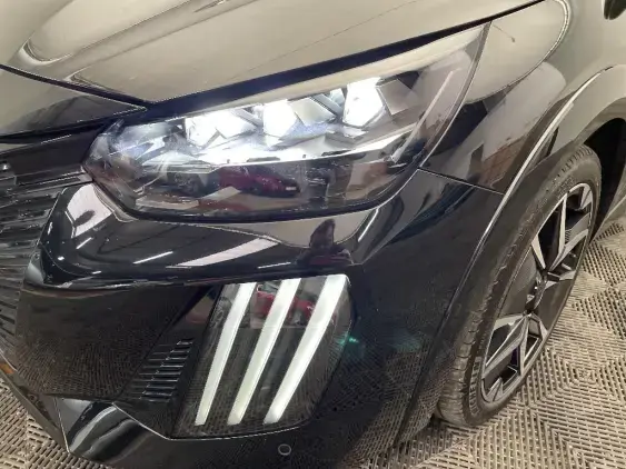 PEUGEOT 208 II - voiture d'occasion - Photo 20