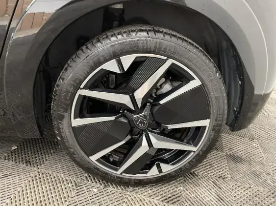 PEUGEOT 208 II - voiture d'occasion - Photo 22