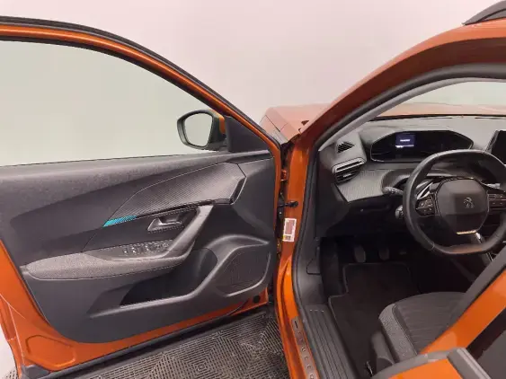 PEUGEOT 2008 II - voiture d'occasion - Photo 18