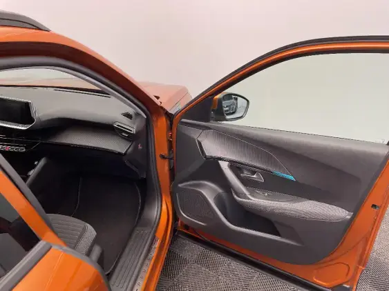 PEUGEOT 2008 II - voiture d'occasion - Photo 19