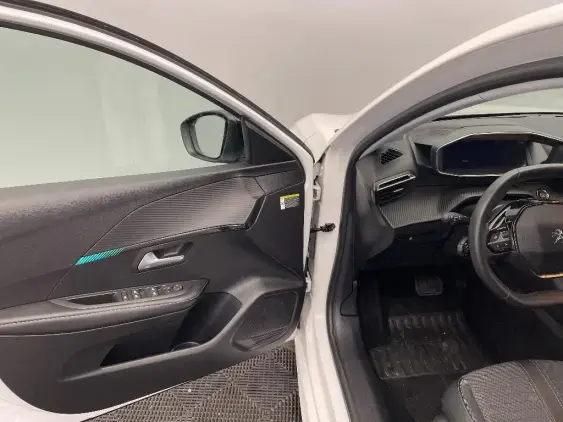 PEUGEOT 208 II - voiture d'occasion - Photo 18