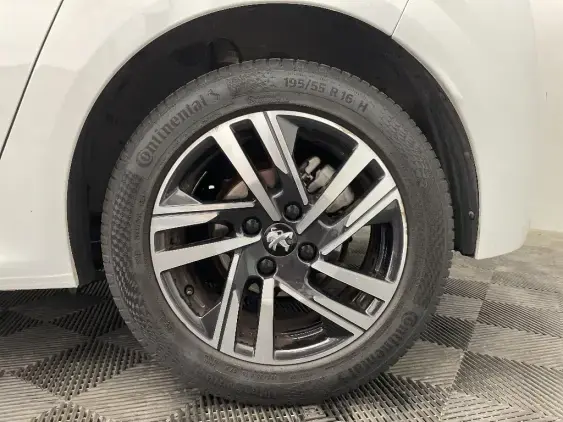 PEUGEOT 208 II - voiture d'occasion - Photo 22