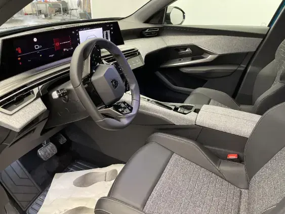 PEUGEOT 3008 III - voiture d'occasion - Photo 18