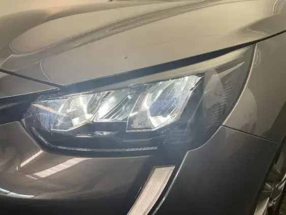 PEUGEOT 208 BUSINESS R II - voiture d'occasion - Photo 20