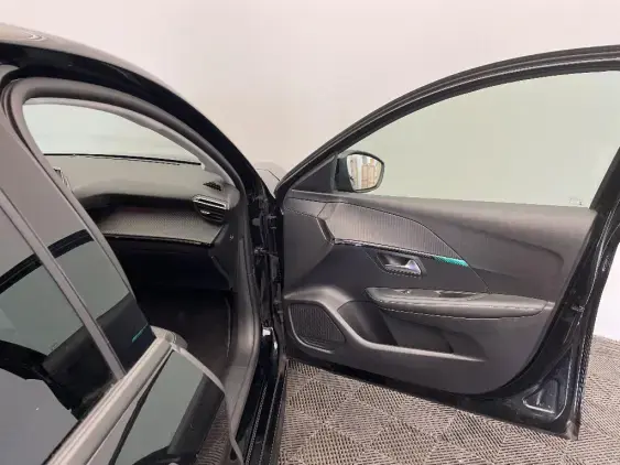 PEUGEOT 208 BUSINESS R II - voiture d'occasion - Photo 18