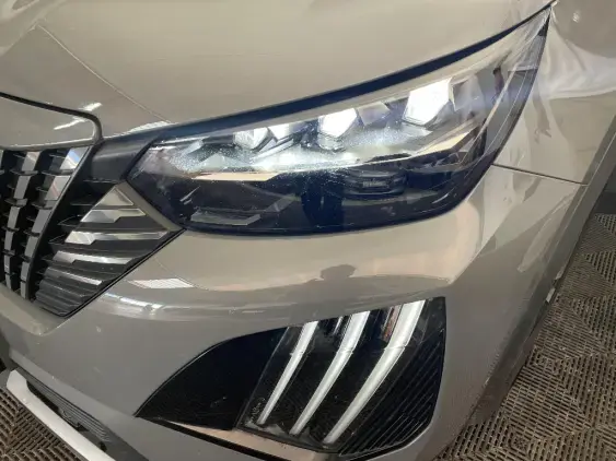 PEUGEOT 2008 II - voiture d'occasion - Photo 21