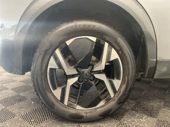 PEUGEOT 2008 II - voiture d'occasion - Photo 24