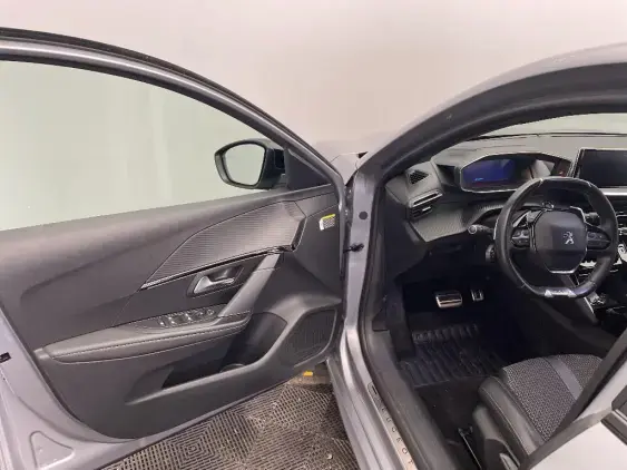 PEUGEOT 208 BUSINESS R II - voiture d'occasion - Photo 19