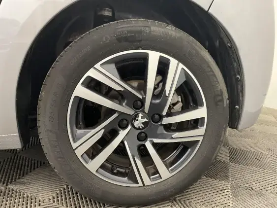 PEUGEOT 208 BUSINESS R II - voiture d'occasion - Photo 22