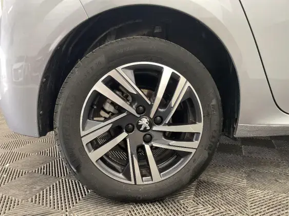 PEUGEOT 208 BUSINESS R II - voiture d'occasion - Photo 23