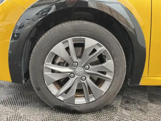 PEUGEOT 208 ELECTRIQUE II - voiture d'occasion - Photo 21