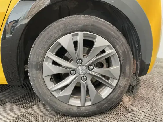 PEUGEOT 208 ELECTRIQUE II - voiture d'occasion - Photo 22