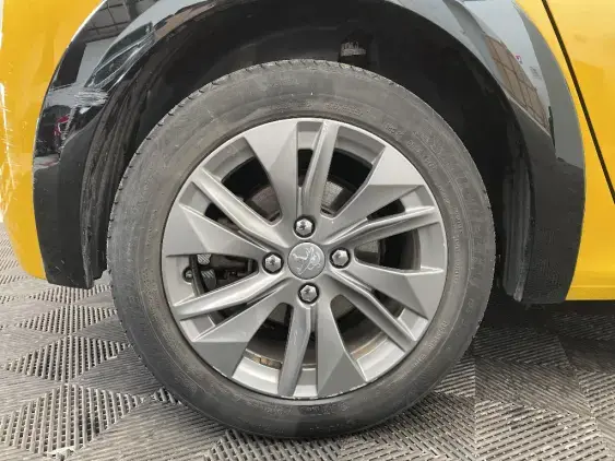 PEUGEOT 208 ELECTRIQUE II - voiture d'occasion - Photo 23