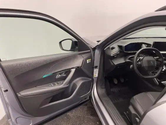 PEUGEOT 2008 II - voiture d'occasion - Photo 18