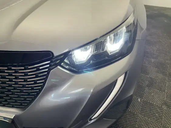 PEUGEOT 2008 II - voiture d'occasion - Photo 20