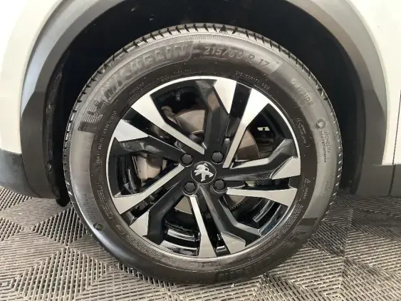 PEUGEOT 2008 II - voiture d'occasion - Photo 21